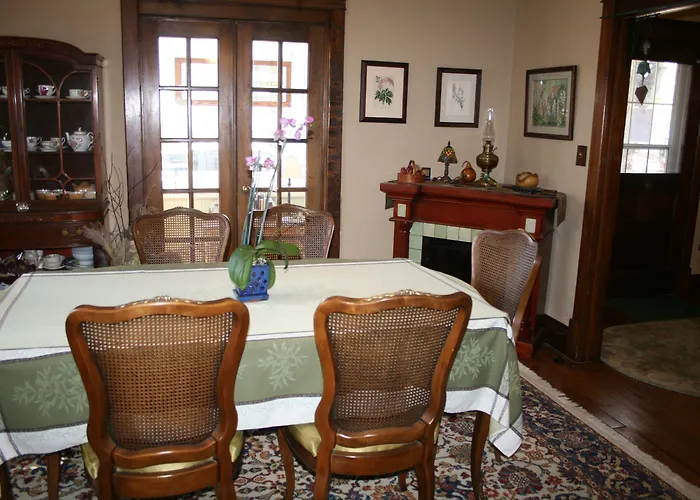 Central hotel: Serendipity Bed And Breakfast